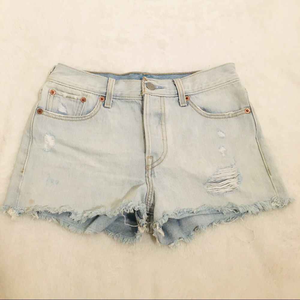 Levi’s denim shorts